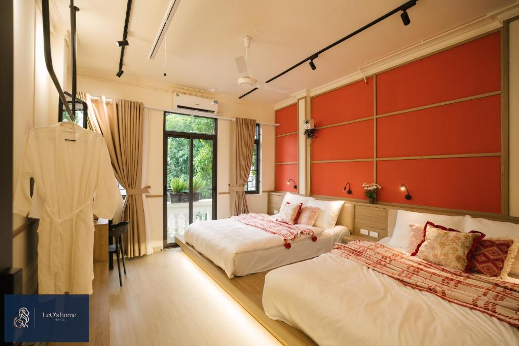Spacious APT In Center featuring several distinct BRs - Bedroom w TWIN-Superking beds -Share living room, kitchen & gym – Hanoi